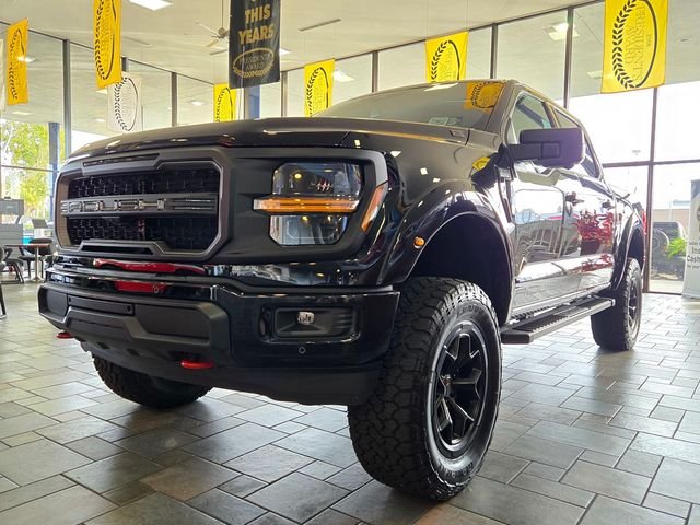 New 2025 Agate Black Metallic Ford XLT image 1