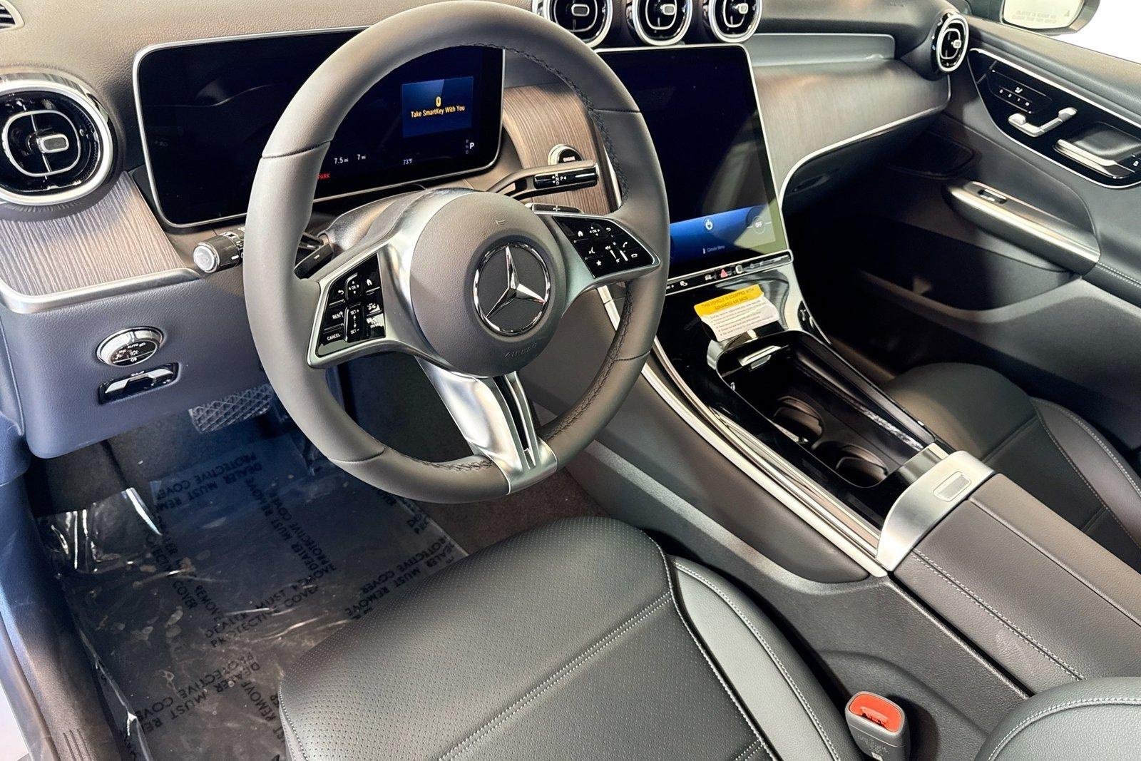 New 2026 Manufaktur Alpine Grey Mercedes-Benz GLC 300 image 9
