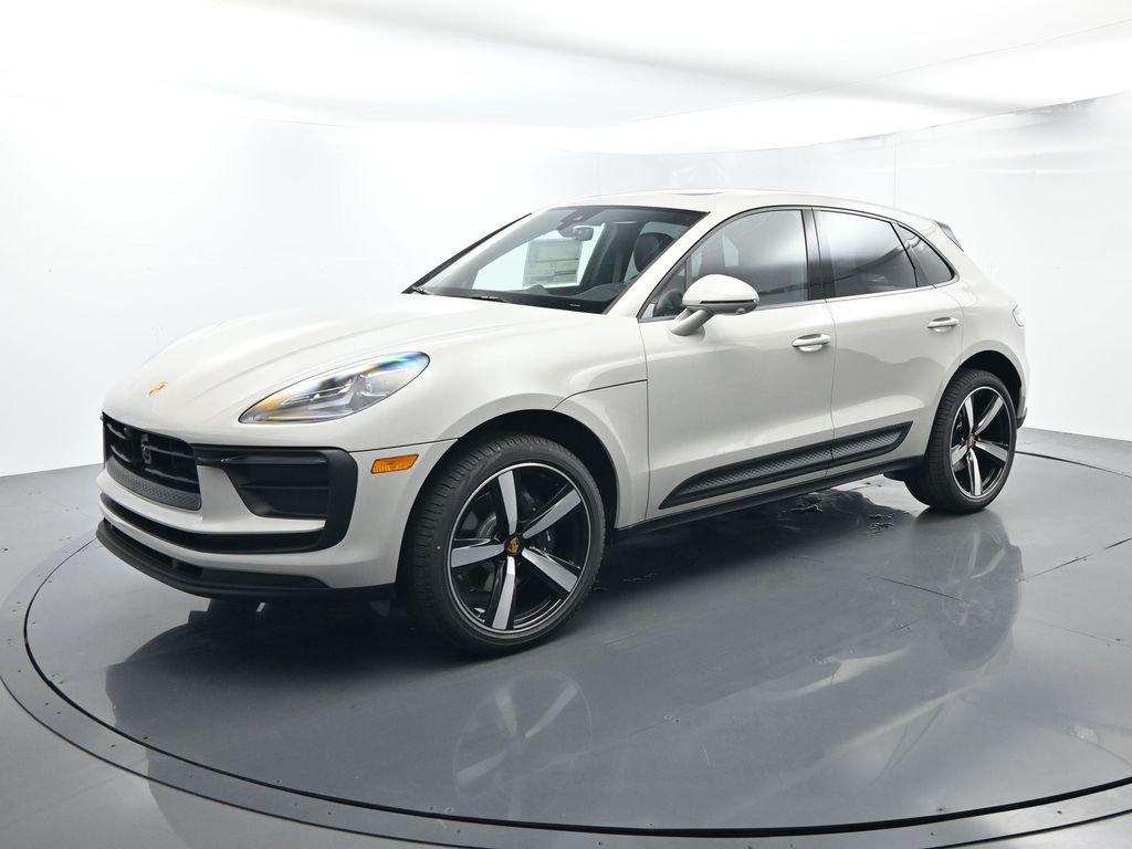 2026 Porsche Macan Base