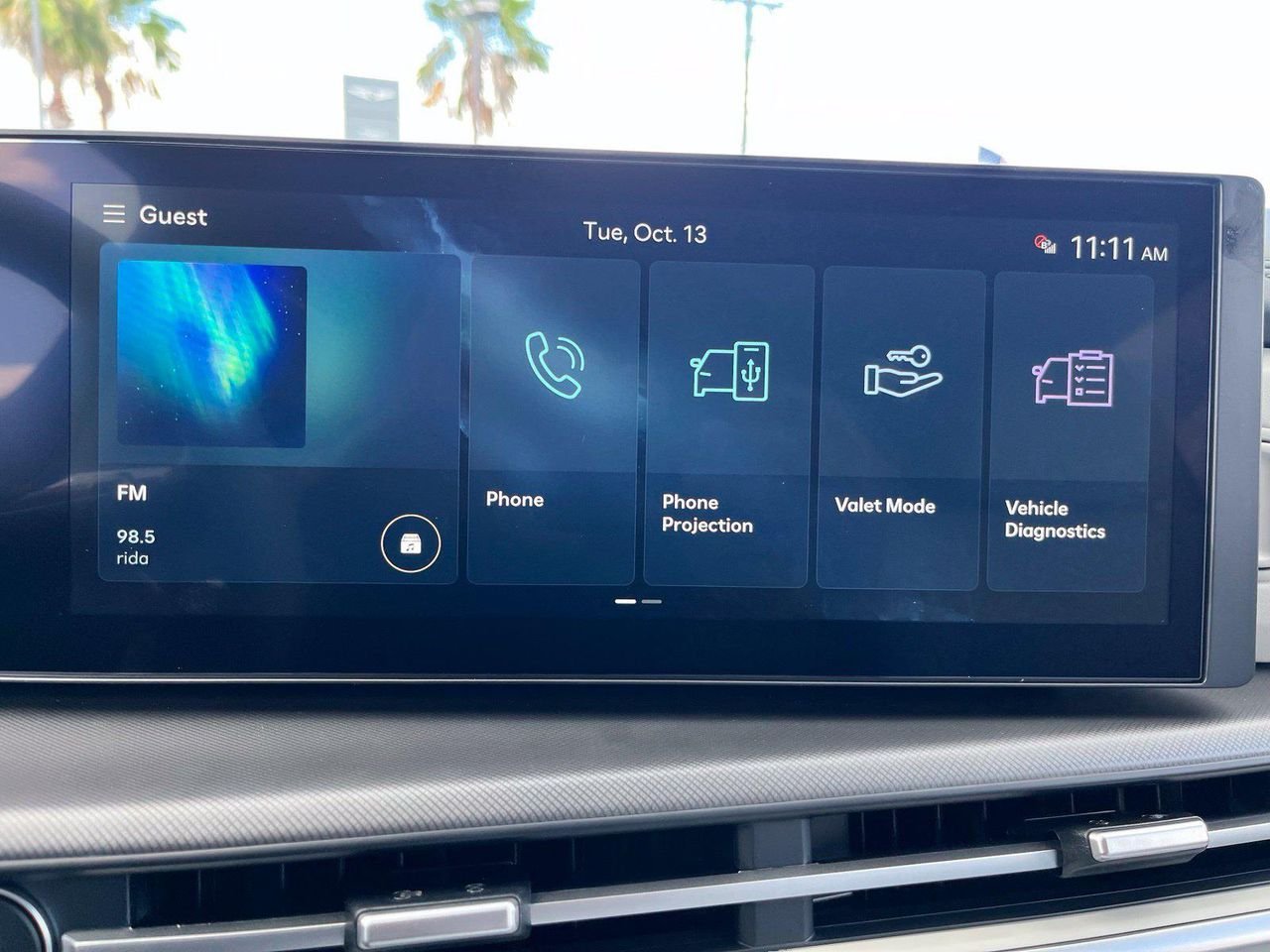 New 2027 Black Hyundai SE FWD image 10