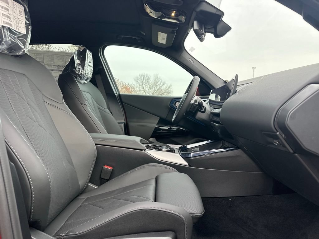 2026 BMW X3 30 - Photo 24