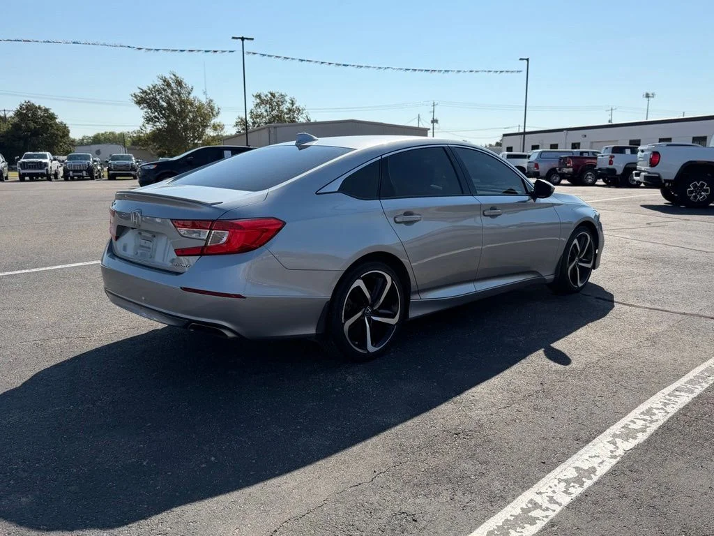 Used 2018 Silver Honda Sport image 4