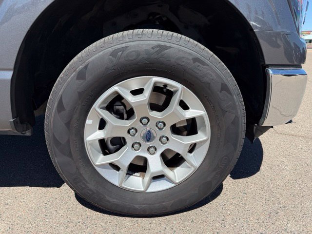 Used 2023 Gray Metallic Ford XLT image 75