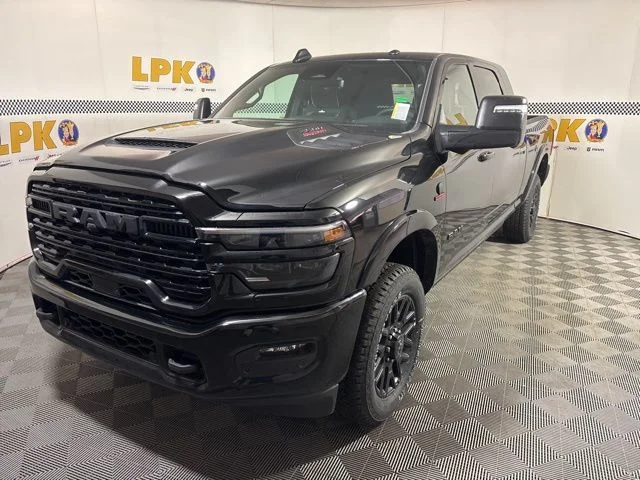 New 2026 Diamond Black Crystal Pearl-Coat Exterior Paint RAM Limited image 7