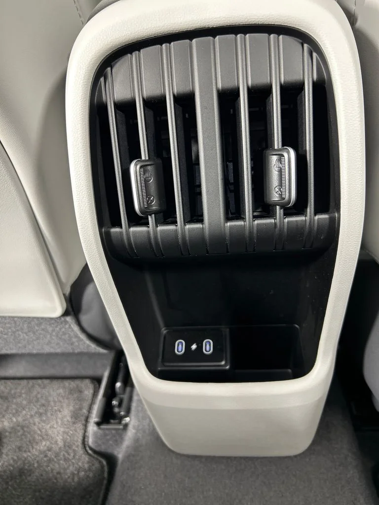 Used 2024 White Hyundai Limited image 18