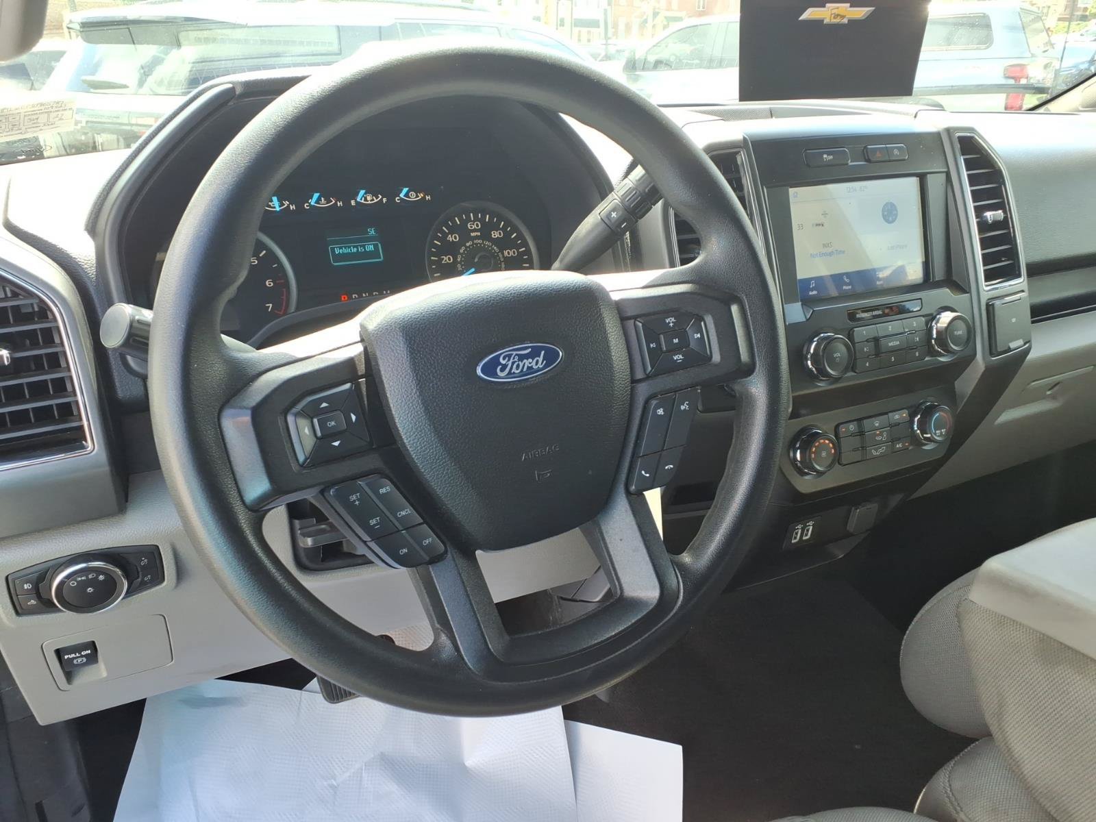 Used 2020 Oxford White Ford XLT image 12