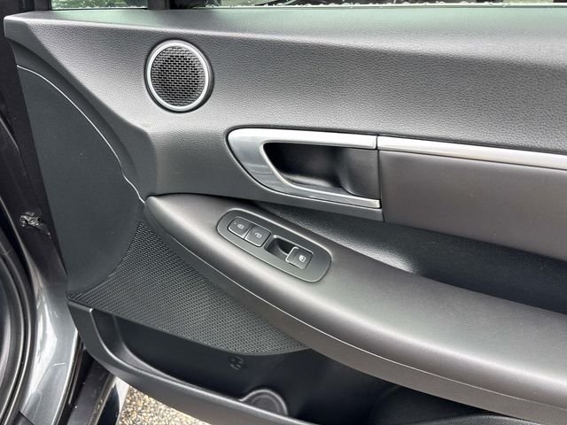 Used 2023 Gray Hyundai SEL image 21
