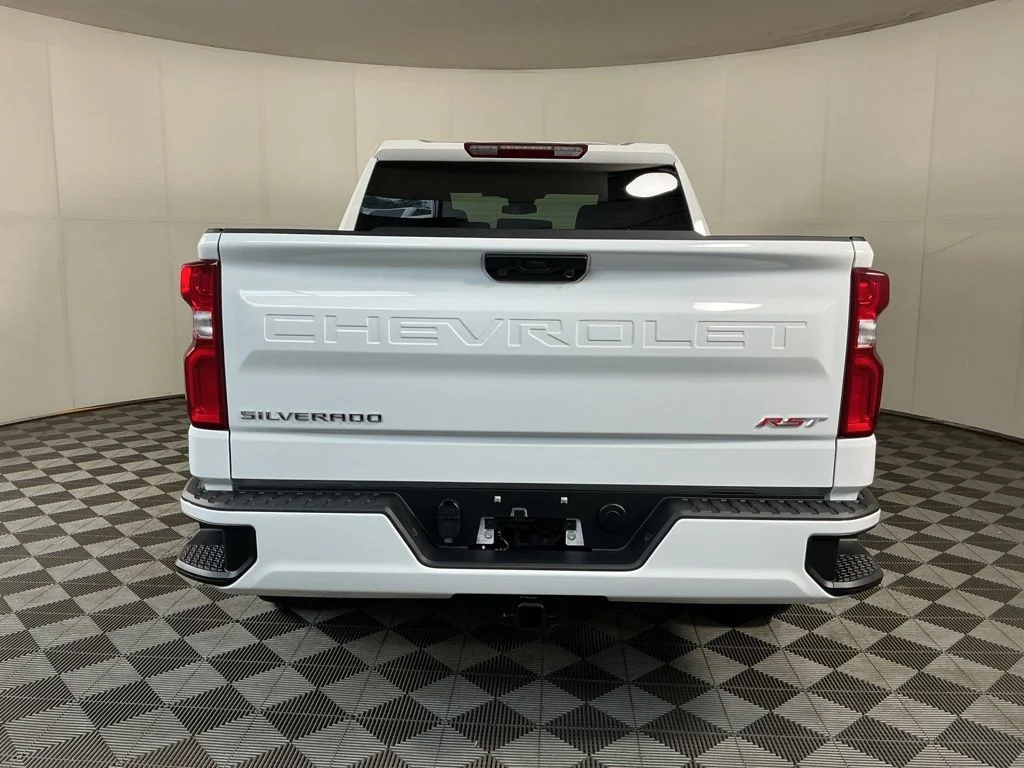 New 2026 White Chevrolet RST image 7