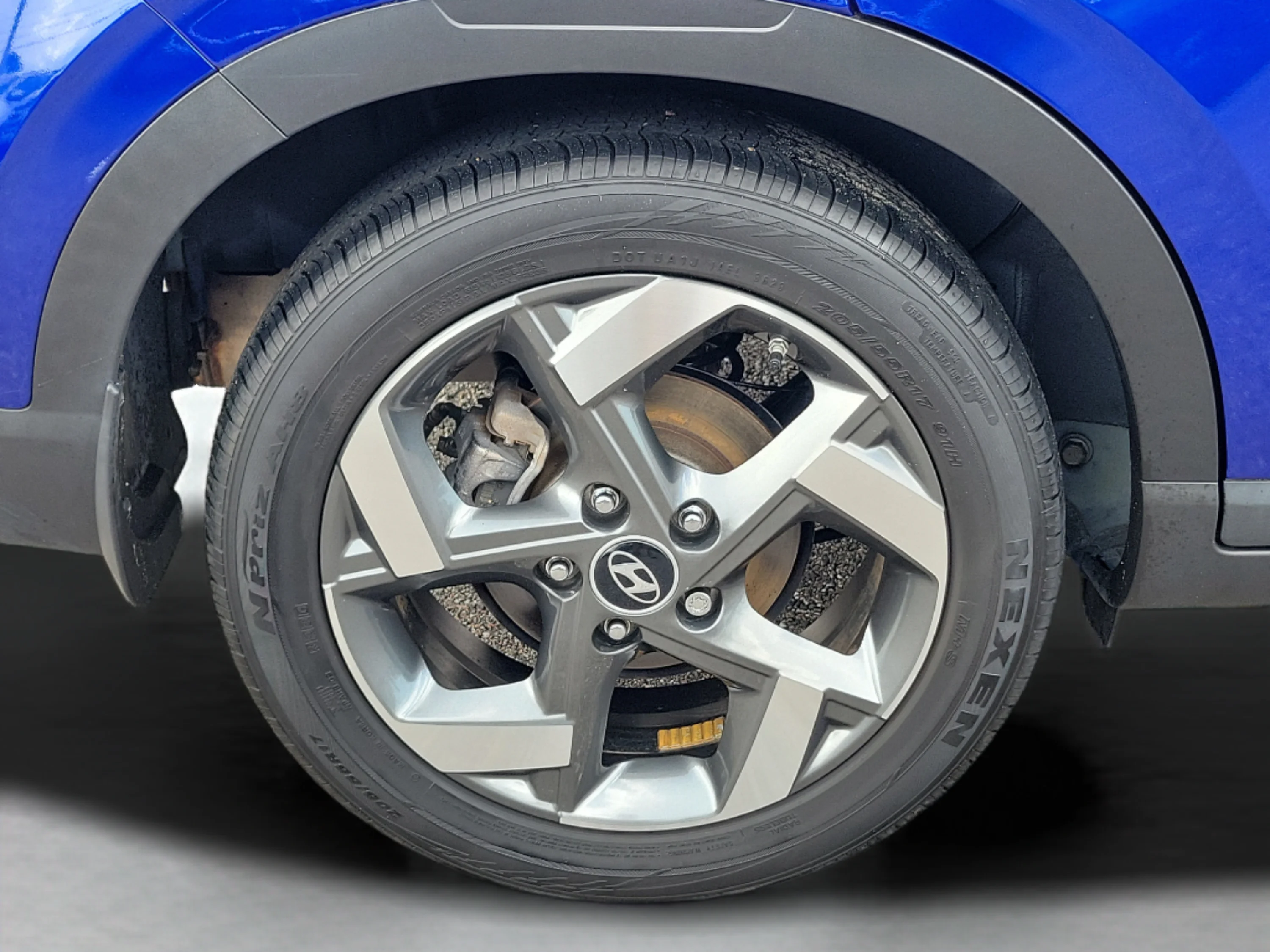 Used 2024 Intense Blue Hyundai SEL image 33