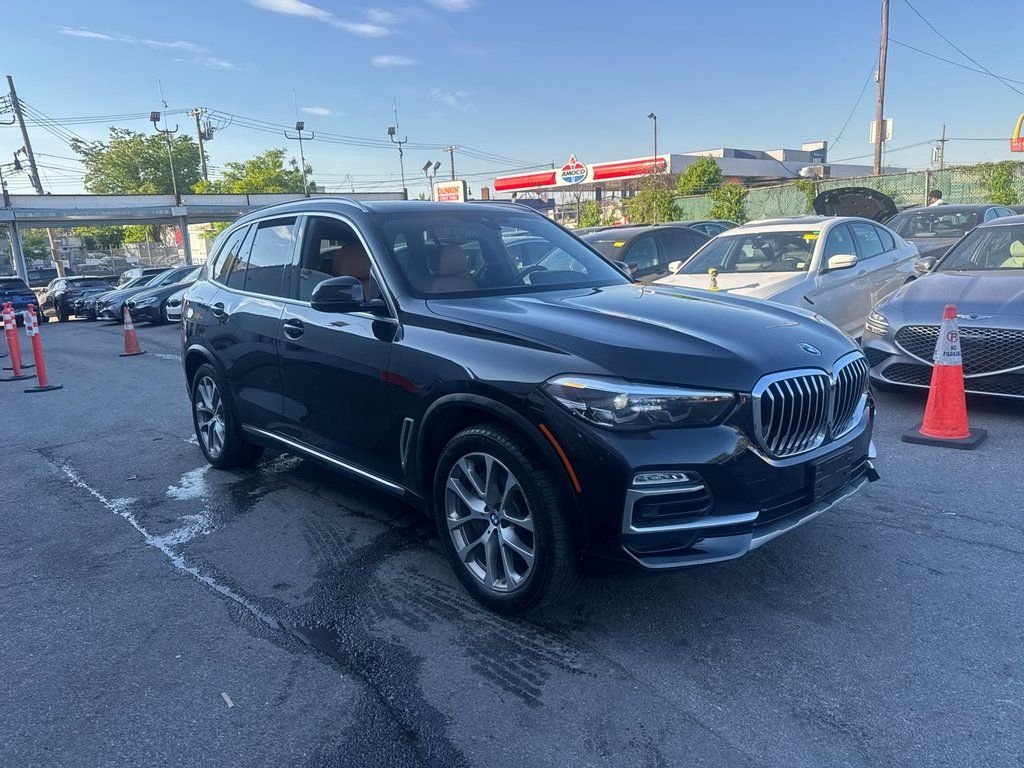 Used 2020 Black BMW xDrive50i image 3