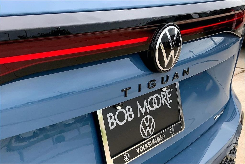 New 2026 Monterey Blue Pearl Volkswagen 2.0T SE R-Line Black image 8