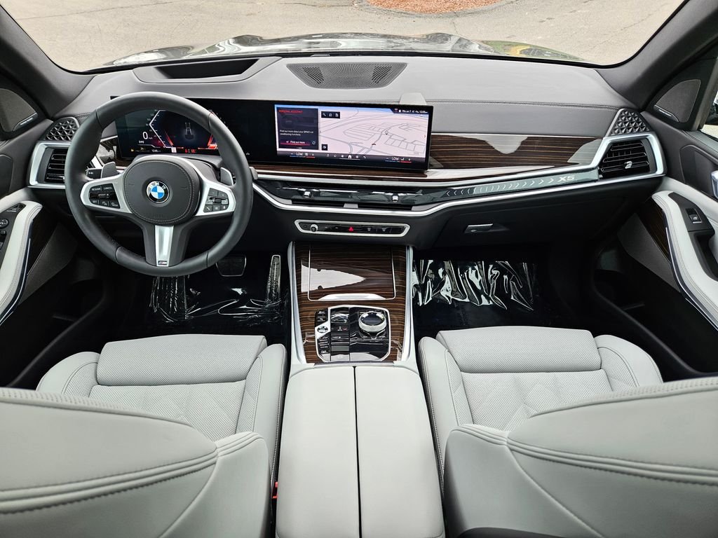 Used 2026 Manhattan Green Metallic BMW xDrive40i image 27