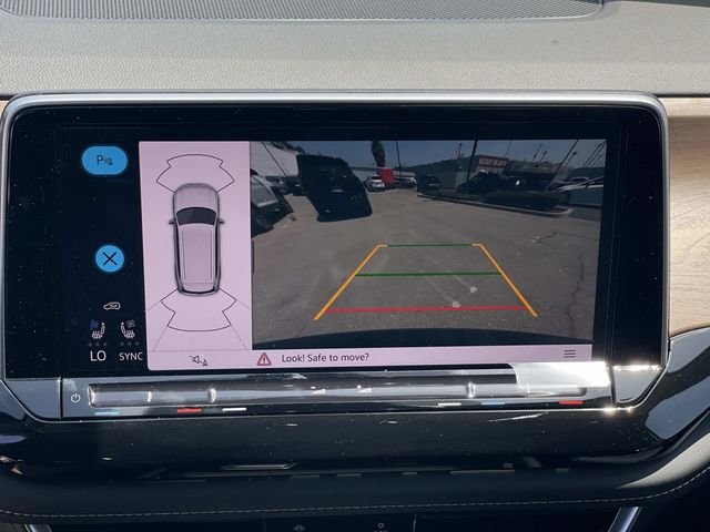 New 2026 Black Volkswagen 2.0T SE w/Technology image 11