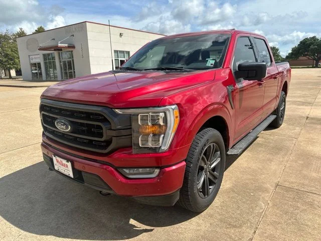 Used 2021 Red Ford XLT image 5