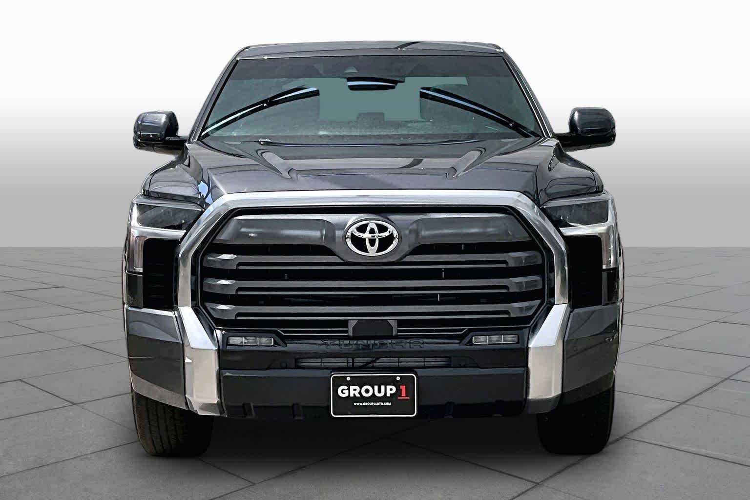 Used 2025 Magnetic Gray Metallic Toyota Limited image 4