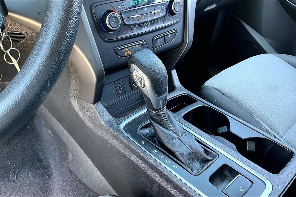 Used 2018 Silver Ford SE image 12