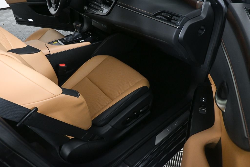 Used 2025 Gray Lexus 300h image 19