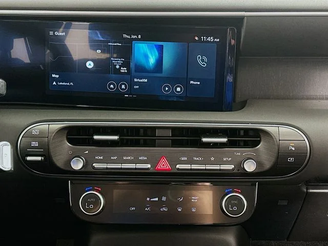 New 2026 White Hyundai SE image 16