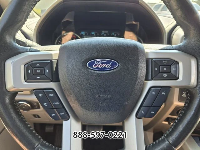 Used 2017 Ingot Silver FORD LARIAT image 26
