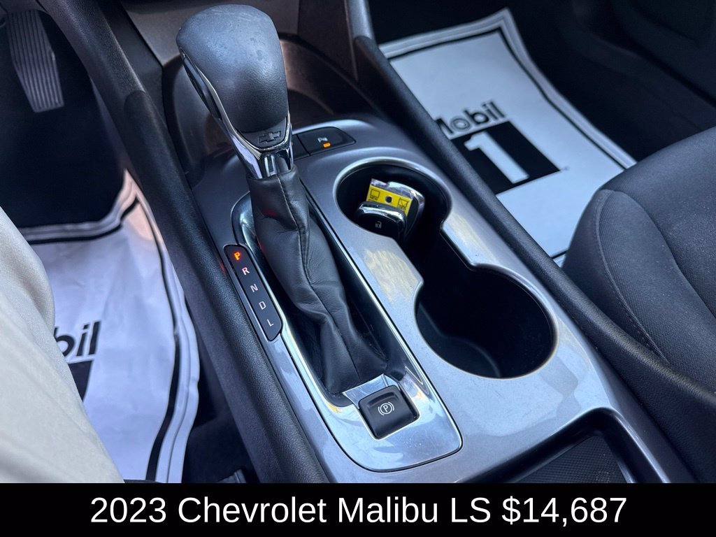Used 2023 Summit White Chevrolet LS image 30