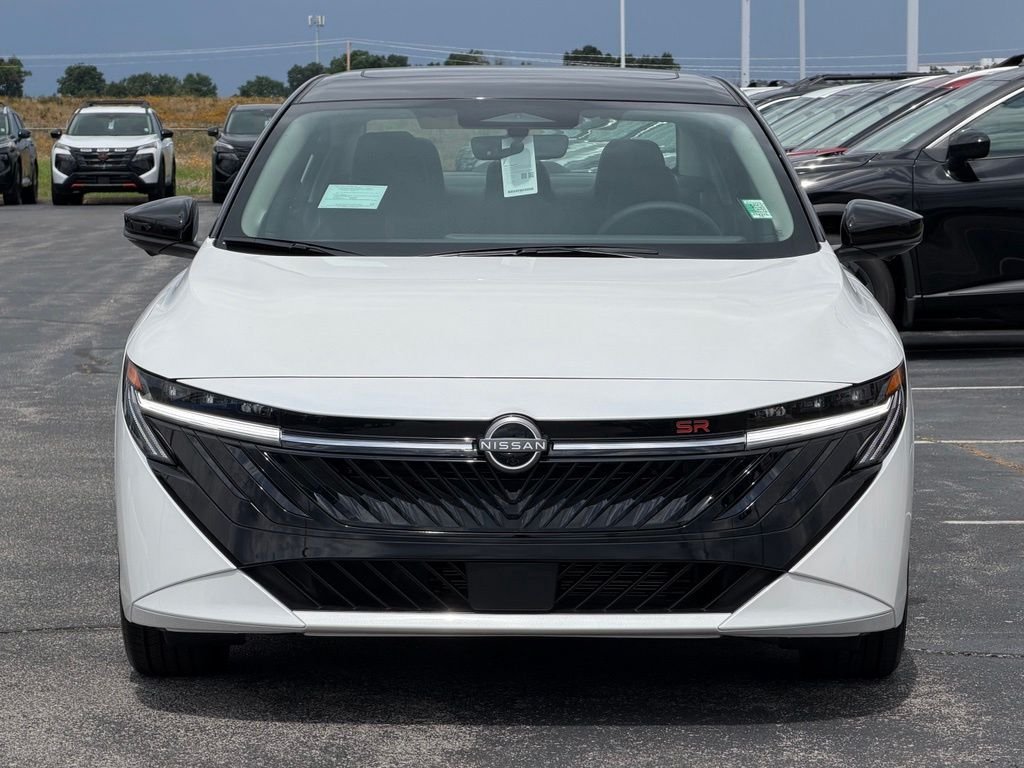 New 2026 Aspen White TriCoat / Super Black Two-tone Nissan SR image 9