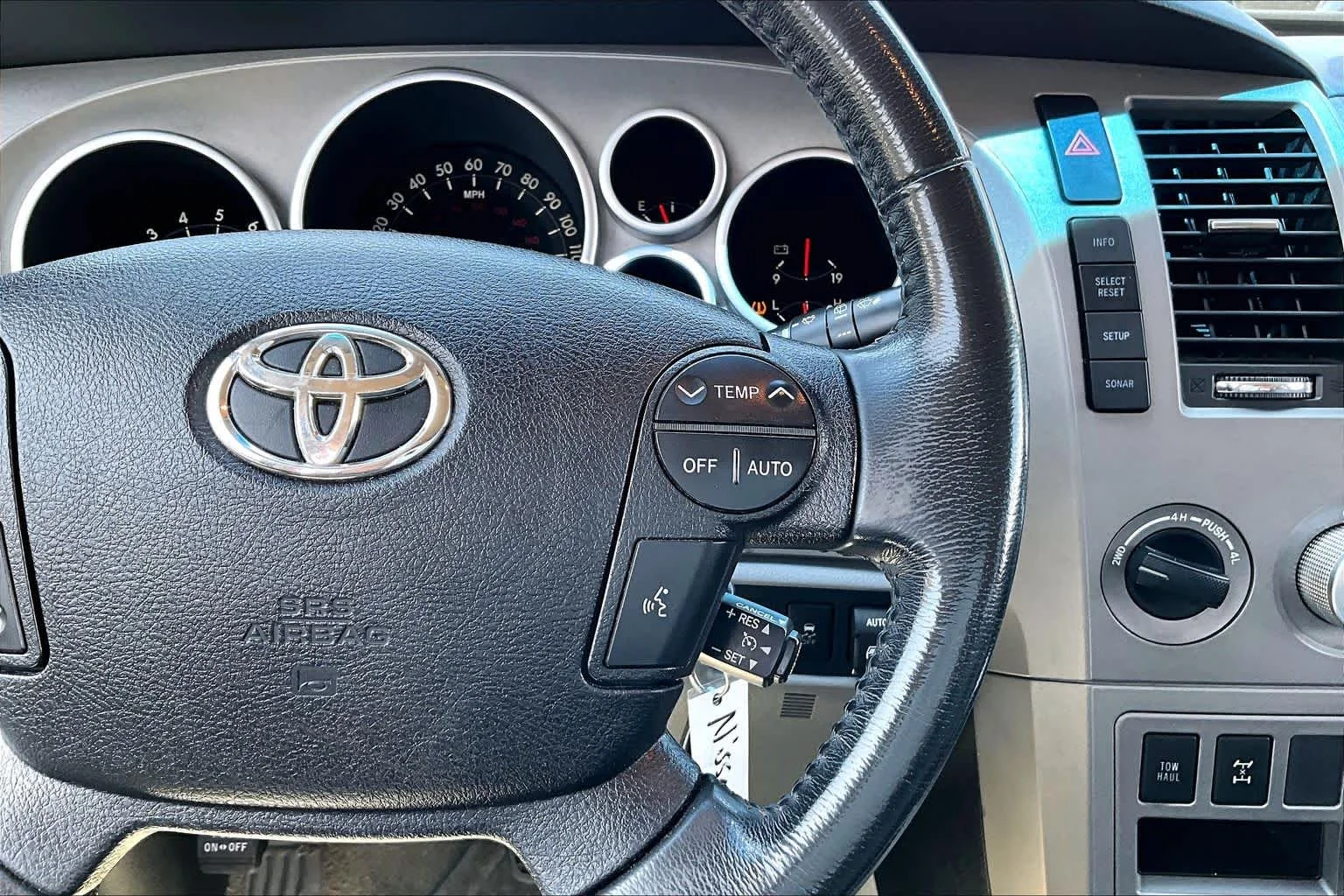 Used 2010 Silver Sky Metallic Toyota Ltd image 21