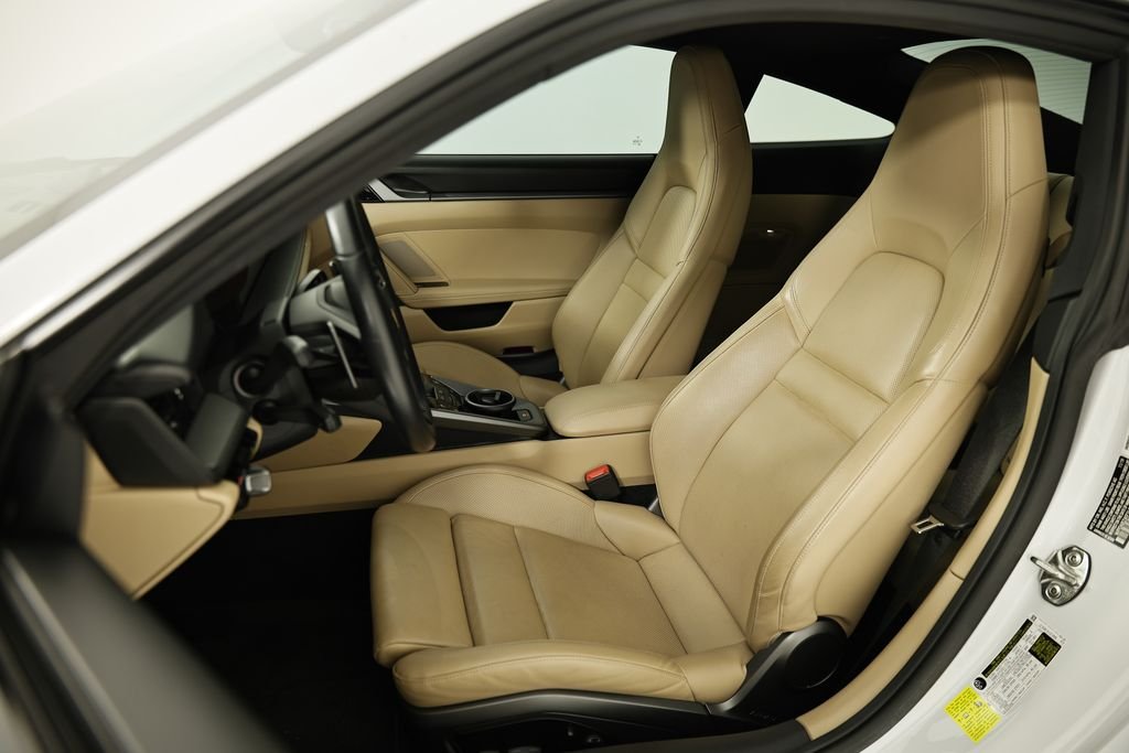 Used 2020 White Porsche Carrera 4S image 5