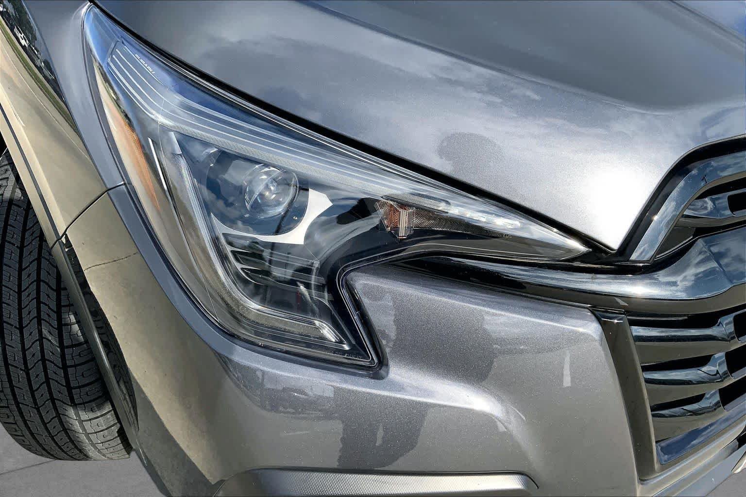Used 2023 Magnetite Gray Metallic Subaru Onyx Edition image 27