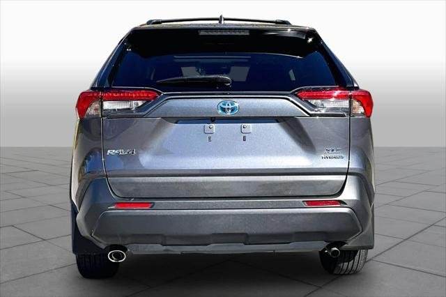 Certified Used 2024 MAGNETIC GRAY MET. Toyota  image 5
