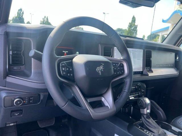 Used 2026 Oxford White Ford Badlands image 18