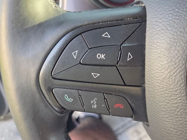 Used 2015 Silver Dodge SE image 24