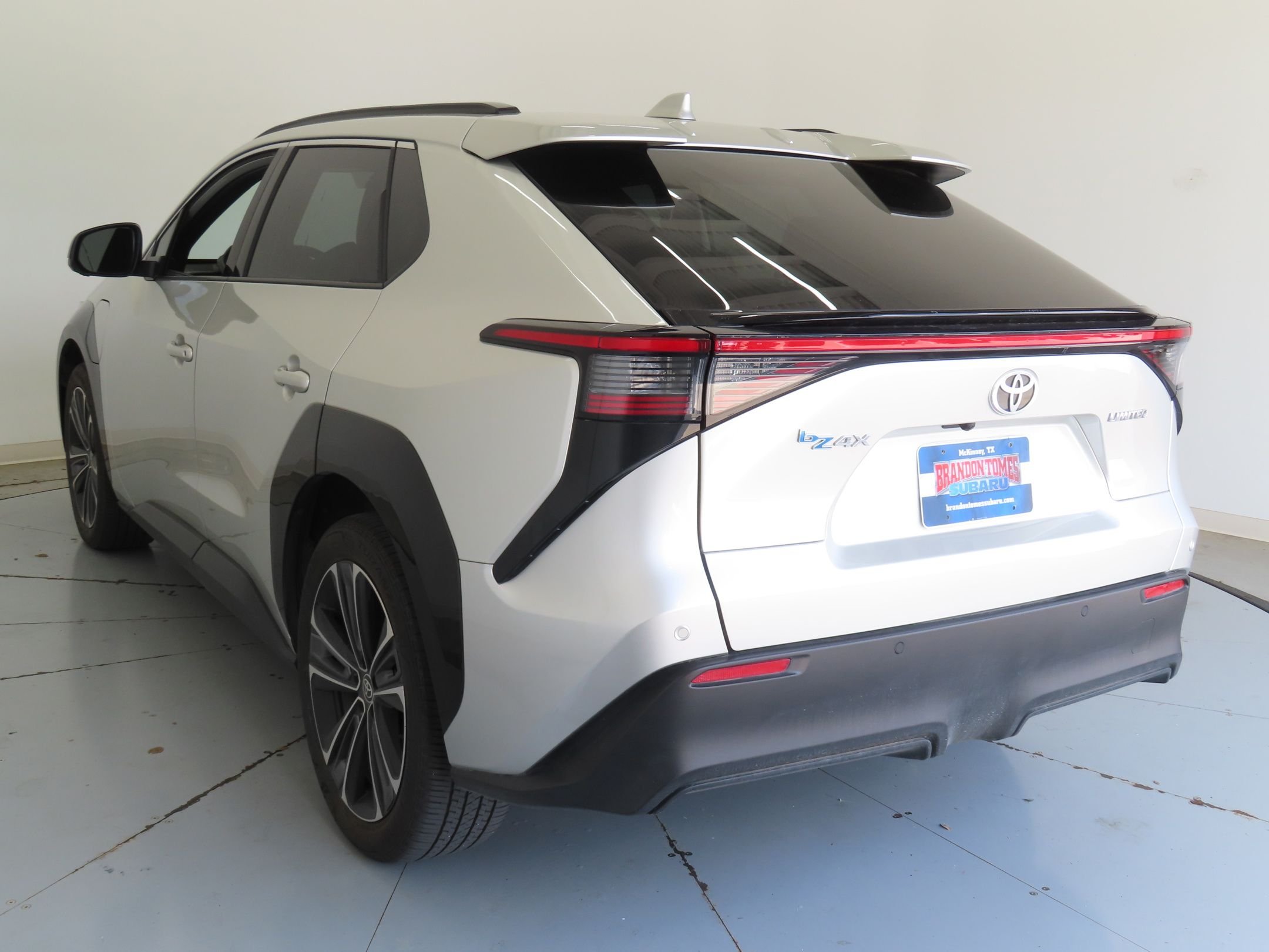 Used 2023 Silver Toyota Limited image 6