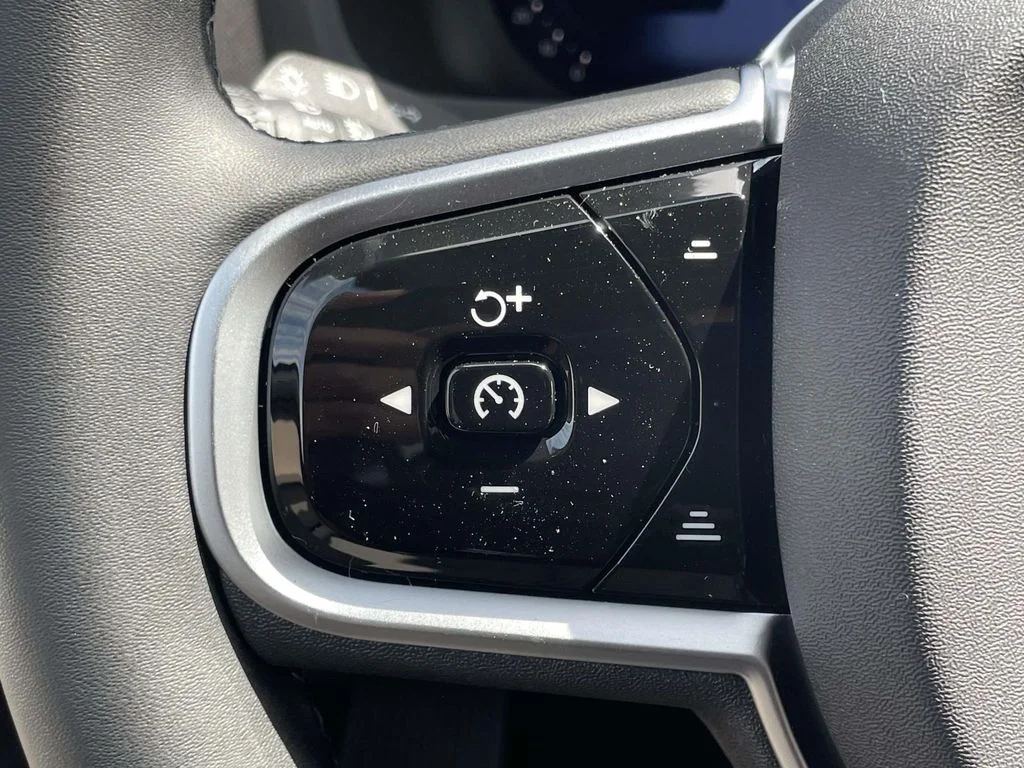 New 2026 Crystal White Volvo Plus image 10