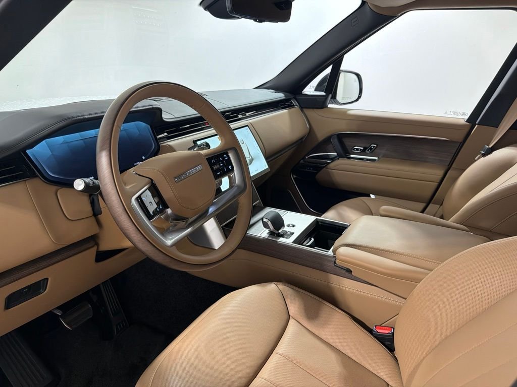 Certified Used 2026 Ostuni Pearl White Premium Metallic Land Rover Autobiography image 10