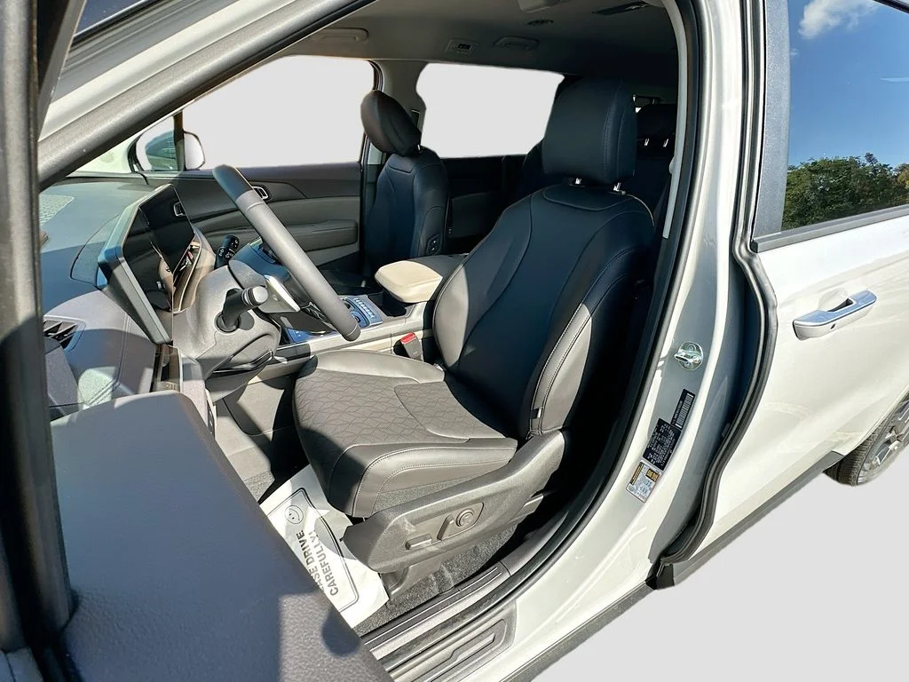 2026 Kia Carnival EX - Photo 21