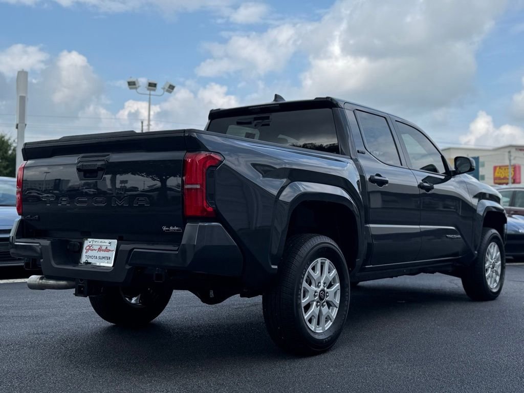 2025 Toyota Tacoma SR5 - Photo 7