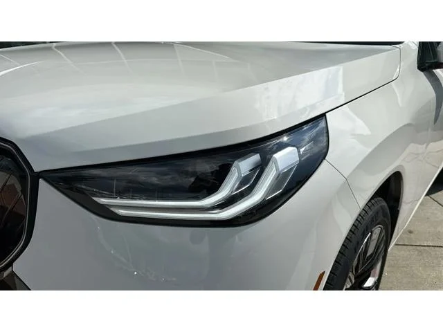 2026 BMW X3 30 - Photo 8