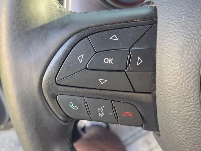 Used 2015 Silver Dodge SE image 24