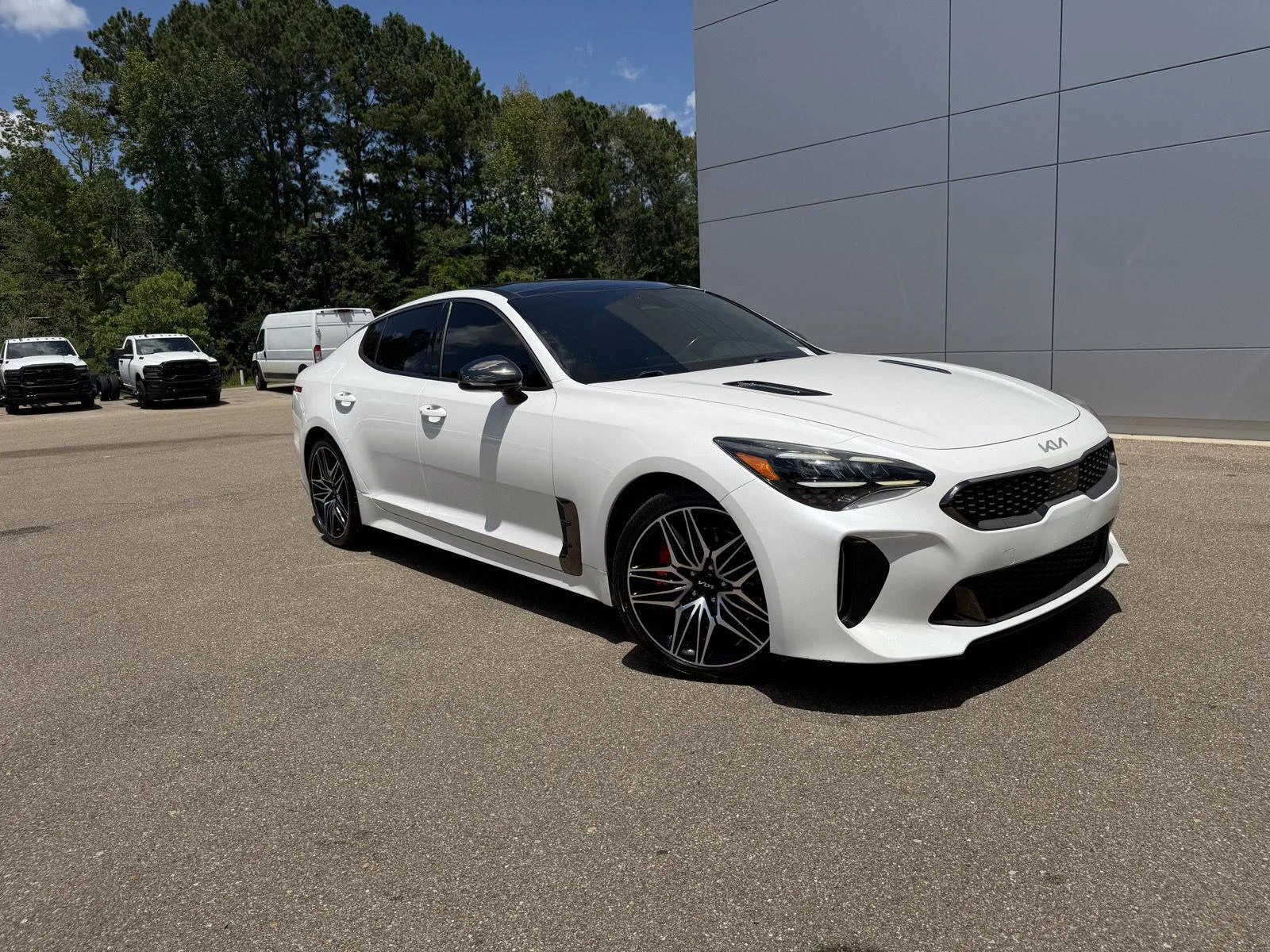 Used 2022 Snow White Pearl Kia GT1 image 3