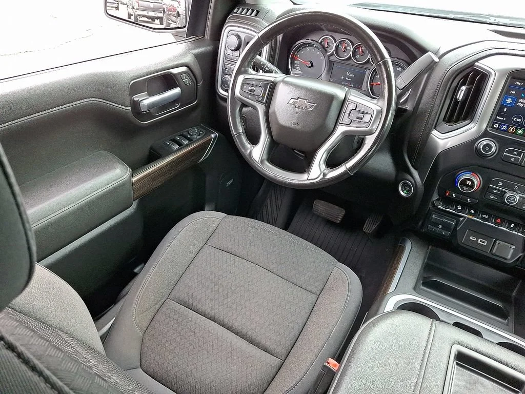 Used 2020 Silver Ice Metallic Chevrolet RST image 15