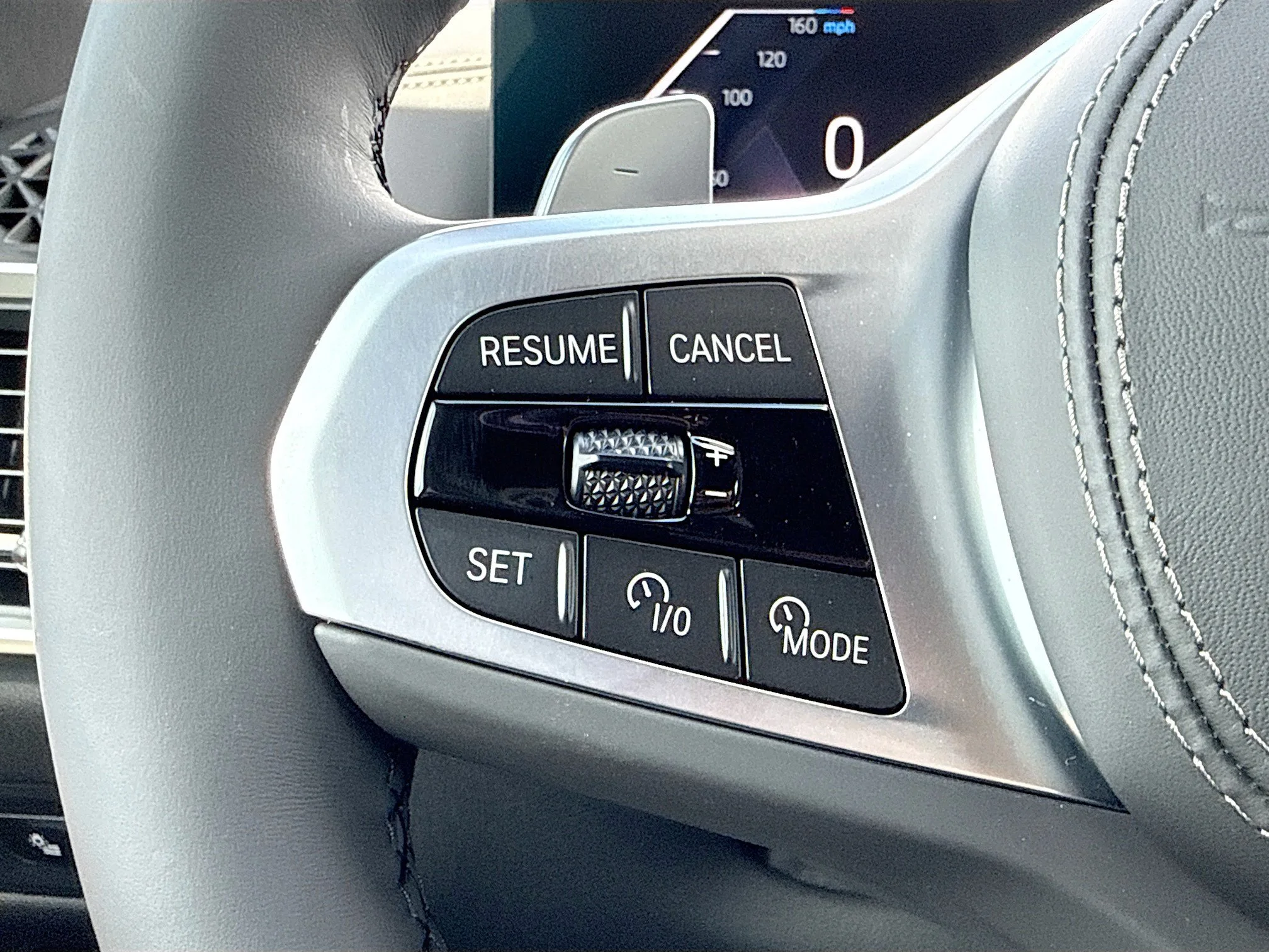 New 2026 Dravit Grey Metallic BMW xDrive50e image 38