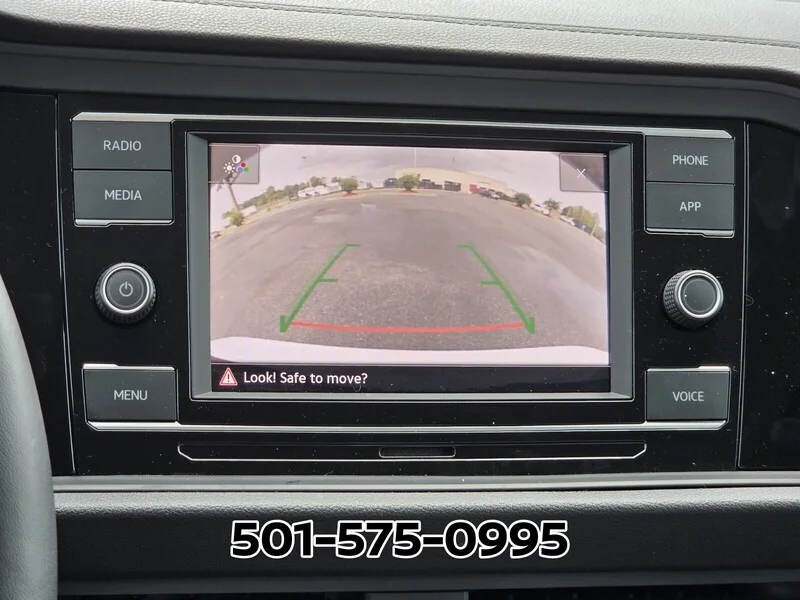 Used 2024 Opal White Volkswagen SE AUTO image 22