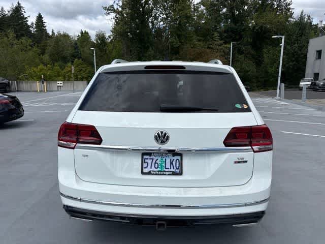 Used 2019 Pure White Volkswagen 3.6L V6 SE w/Technology R-Line image 4