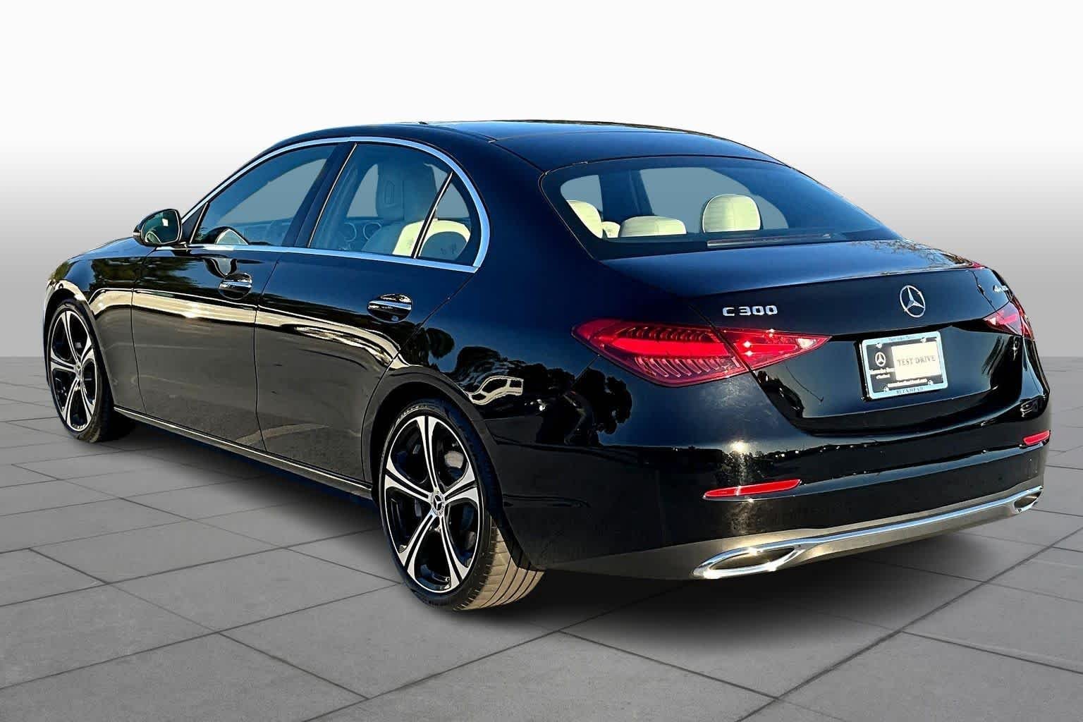 Used 2022 Obsidian Black Metallic Mercedes-Benz C 300 image 12