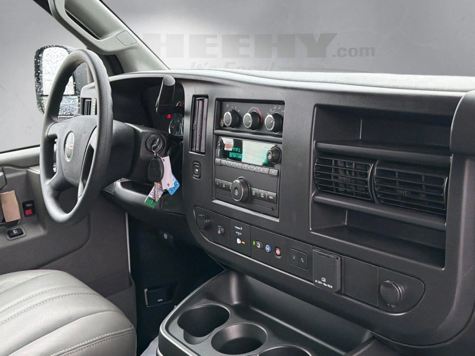 2026 GMC Savana Cargo Work Van - Photo 7
