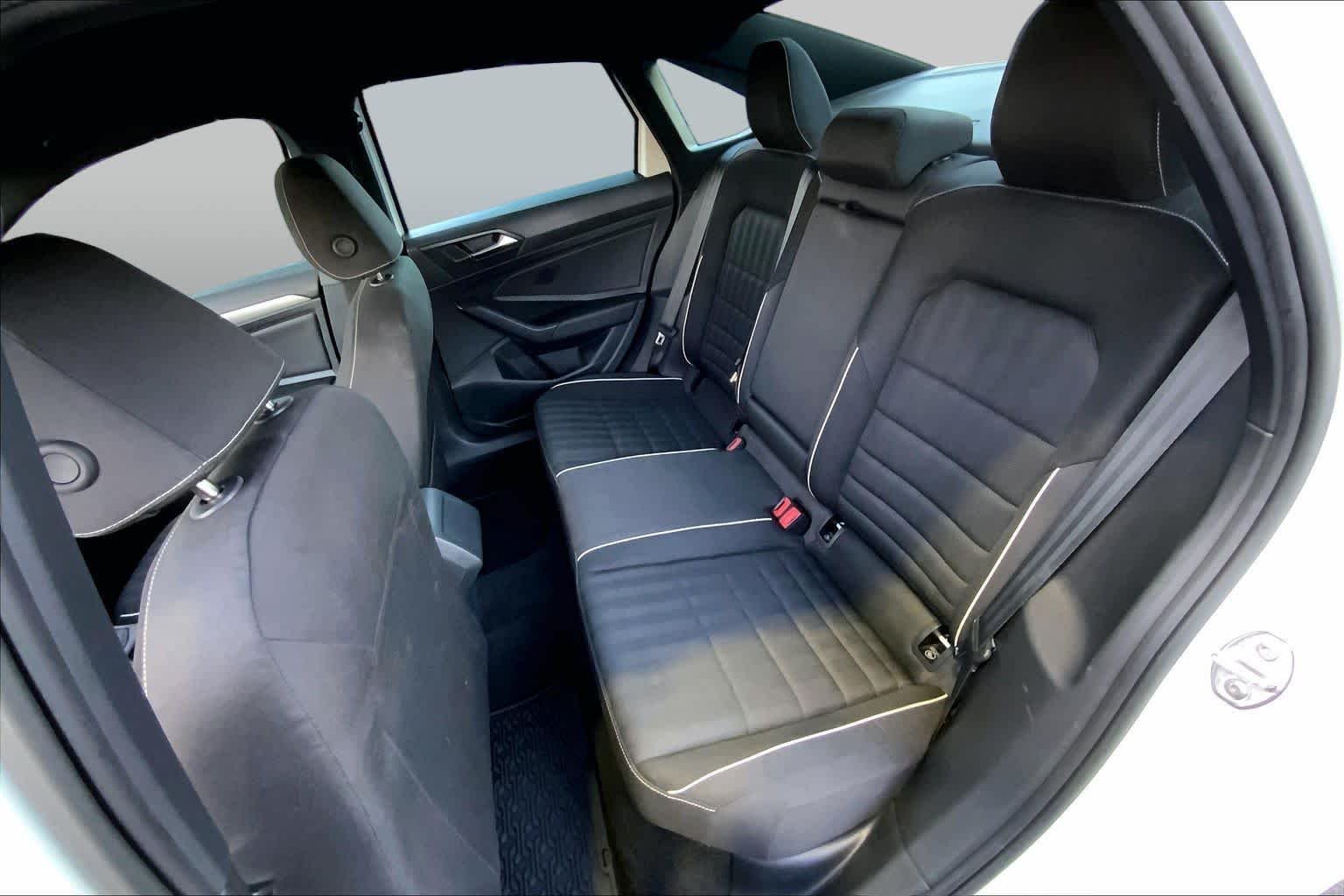 Used 2024 Pure White Volkswagen Sport image 18