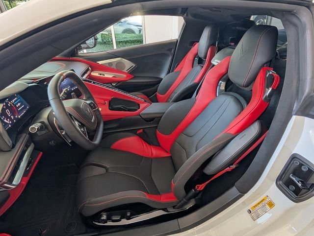 Used 2023 White Chevrolet Stingray image 6