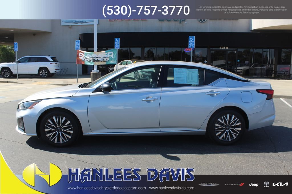 Used 2024 Nissan Altima SV with VIN 1N4BL4DV3RN340830 for sale in Davis, CA