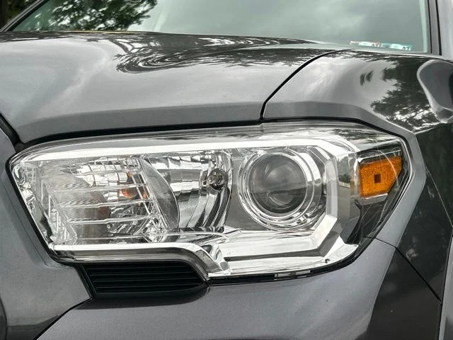 Used 2019 Gray Toyota SR5 image 9