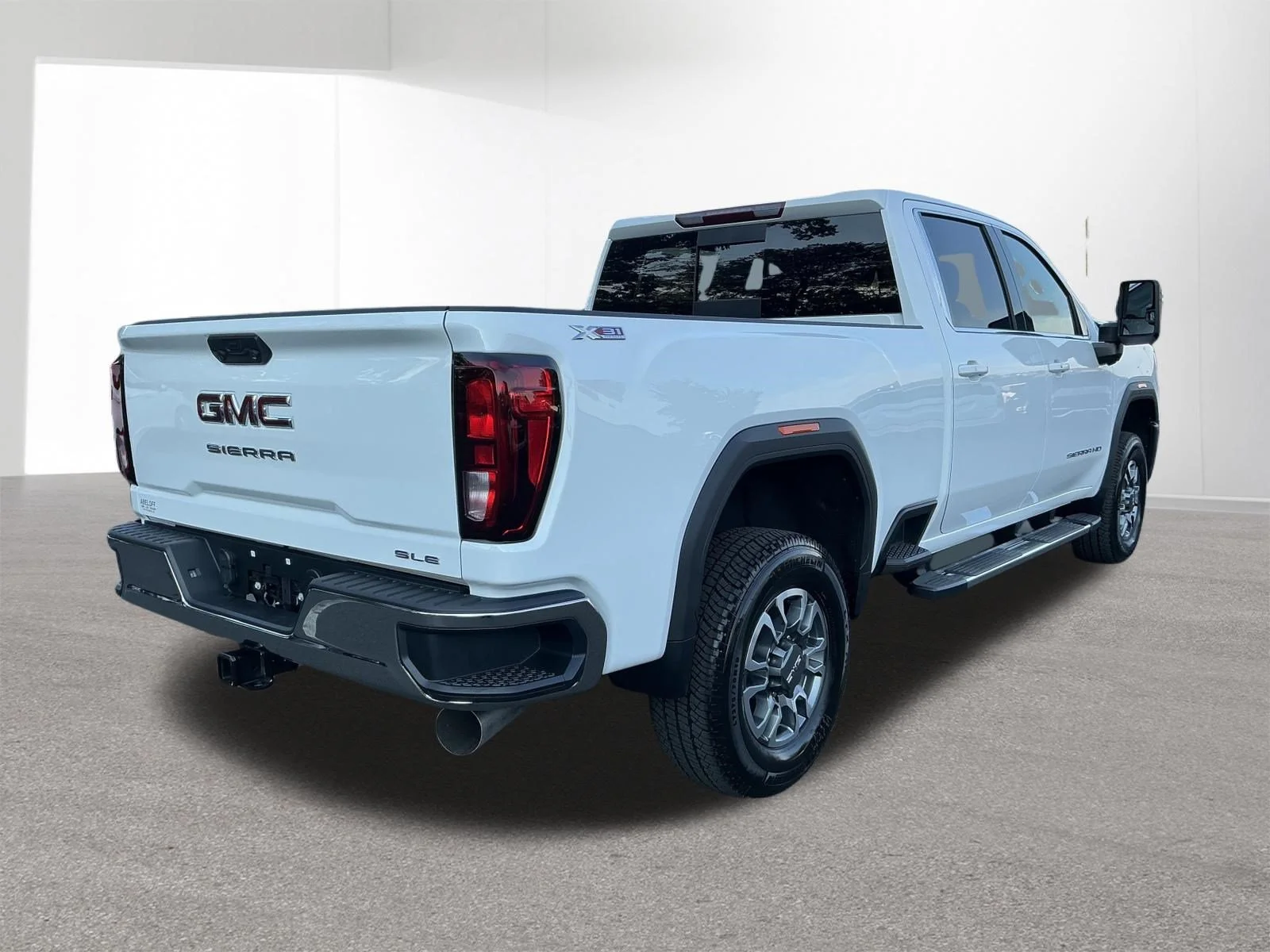 2026 GMC Sierra 3500HD SLE - Photo 3